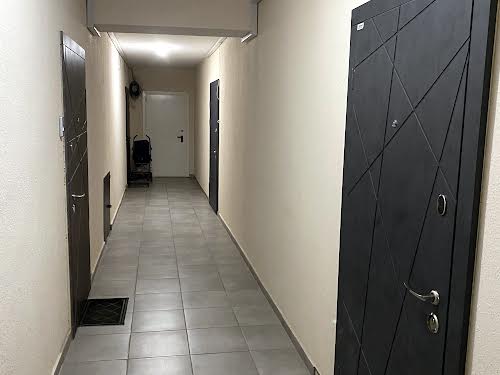 квартира за адресою Співдружності вул., 6
