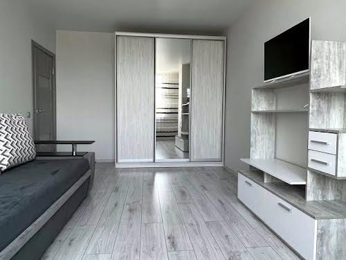 квартира за адресою Степана Бандери вул., 1е