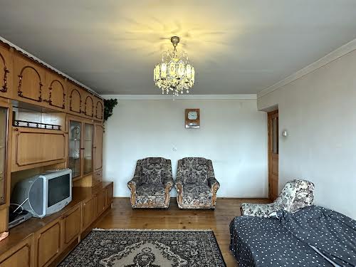 квартира за адресою Урожайна вул., 16