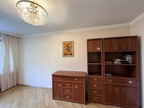 квартира за адресою Михайла Омеляновича-Павленка вул. (Суворова), 13