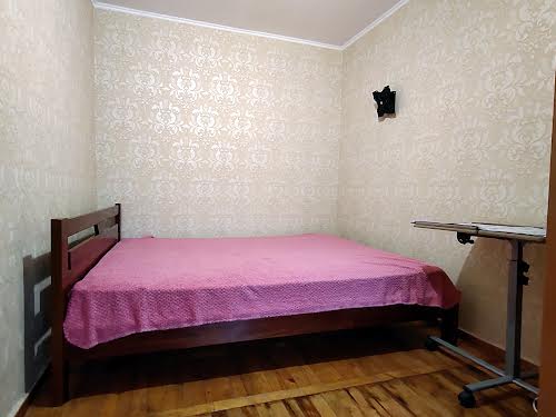 квартира за адресою Дениса Котенка вул. (152-ї Дивізії), 1