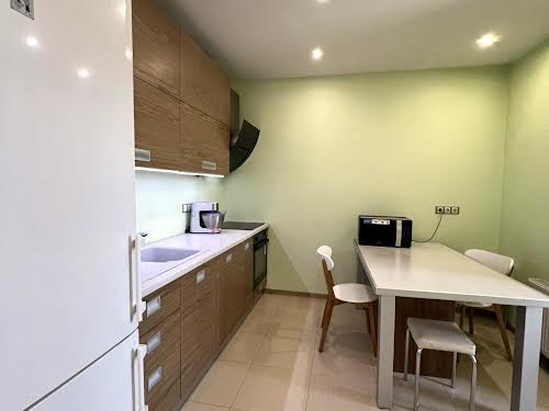 квартира за адресою Регенераторна вул., 4