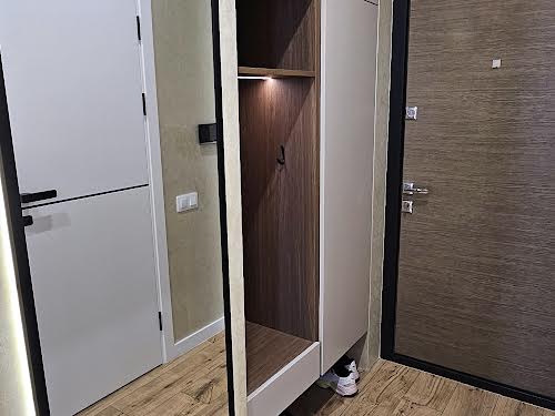 квартира за адресою Салютна вул., 2