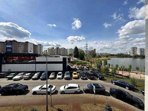 квартира за адресою Ревуцького вул., 40-Г