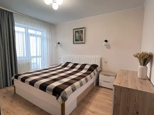 квартира за адресою Андрія Мельника вул., 10/10