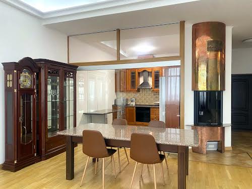 квартира по адресу Кловский спуск, 5