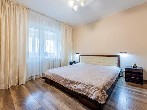 квартира за адресою Драгоманова вул., 20а