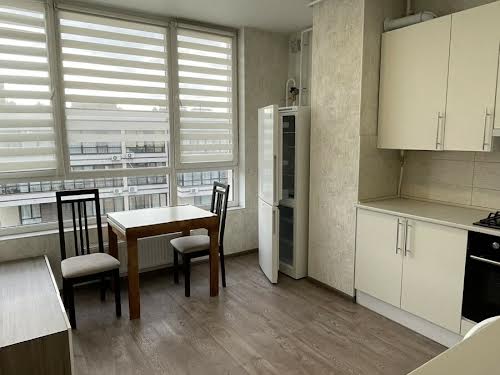 квартира за адресою Практична вул., 8