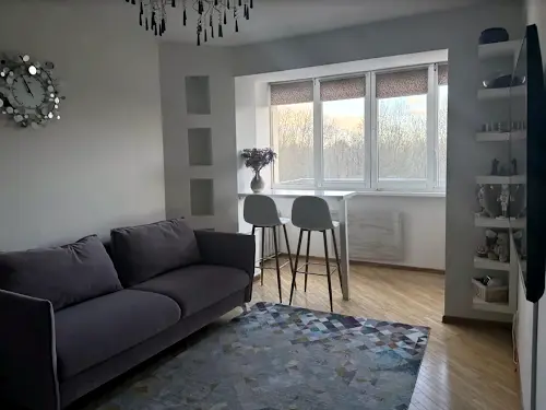 квартира за адресою Андрія Первозванного вул. (Стахурського), 4
