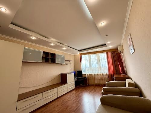 квартира за адресою Верховинна вул., 35