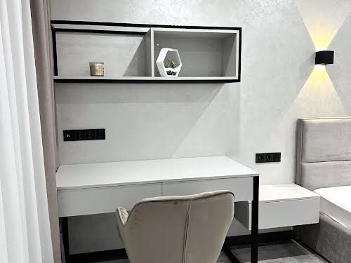 квартира за адресою Космічна вул., 5