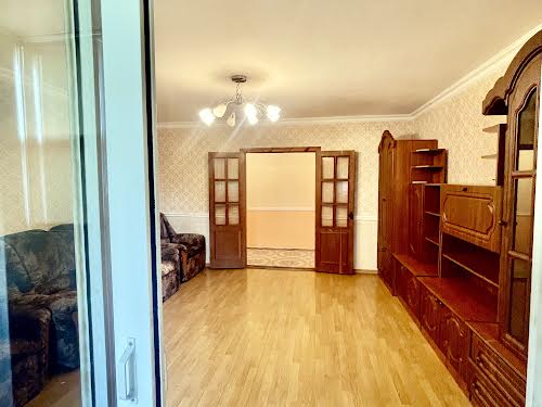 квартира за адресою Ільфа та Петрова вул., 57