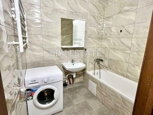 квартира за адресою Ревуцького вул., 54