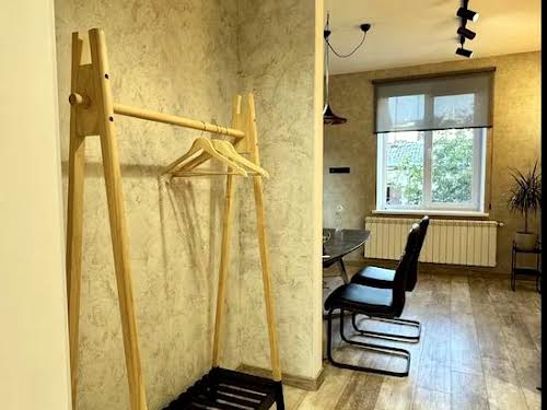 квартира за адресою Святослава Караванського вул. (Жуковського), 24