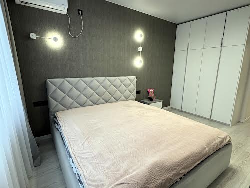 квартира за адресою Височана вул., 18