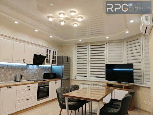 квартира за адресою Драгоманова, 4А