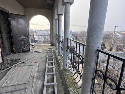 дом по адресу лінія, 47