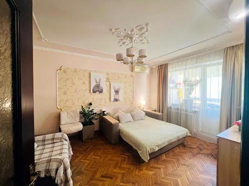 квартира за адресою Івана Величковського вул., 42