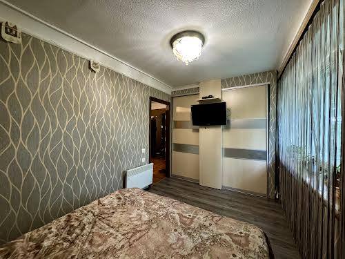квартира за адресою Автобуду, 8