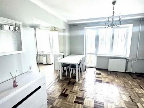 квартира по адресу Крушельницких ул., 12