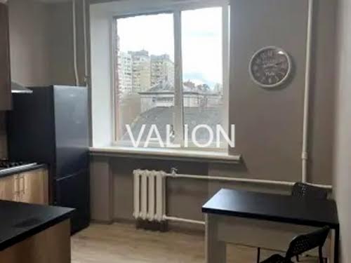 квартира за адресою Новодарницька вул., 13/18