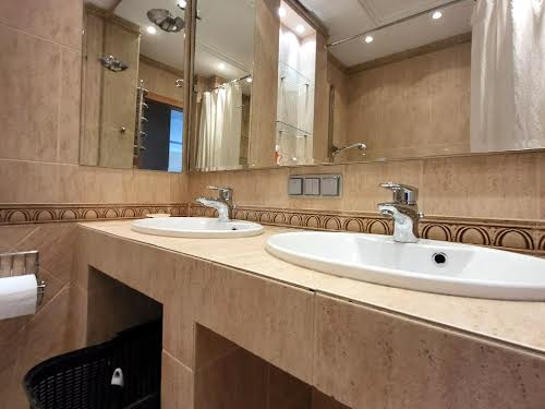 квартира по адресу Миколы Бажана просп., 14