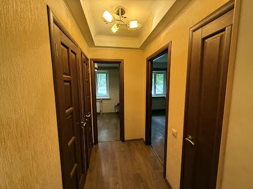 комерційна за адресою Оболонський просп., 10
