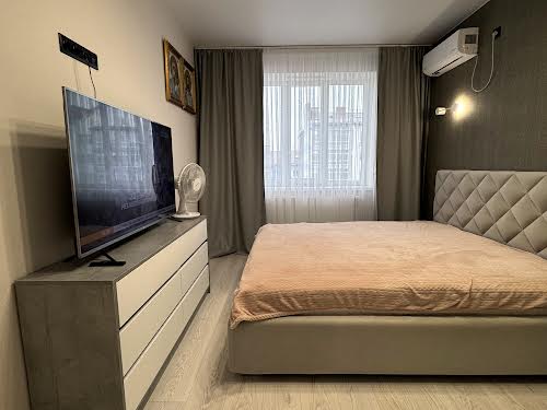 квартира за адресою Височана вул., 18