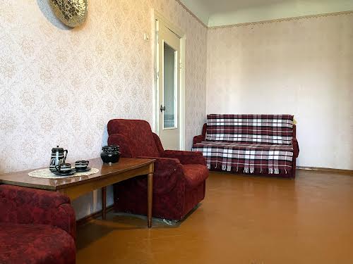 квартира за адресою Хмельницький, Кам'янецька вул., 75