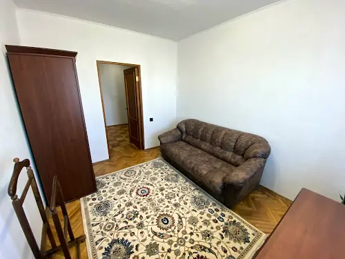 квартира за адресою Оболонська пл. (Дружби Народів СРСР), 8