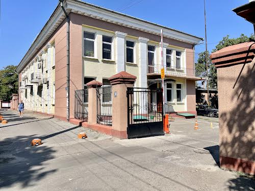 комерційна за адресою Адміральський просп., 38