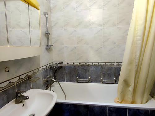 квартира по адресу Драгоманова ул., 14а
