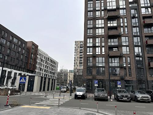 квартира за адресою Салютна вул., 2б