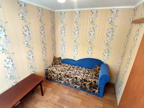 квартира за адресою Космонавтів вул., 146б