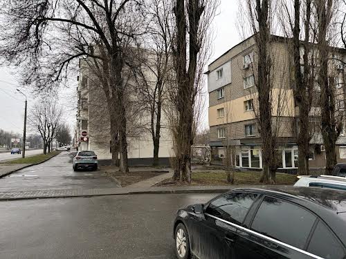 комерційна за адресою Богдана Хмельницького просп. (Героїв Сталінграда), 9