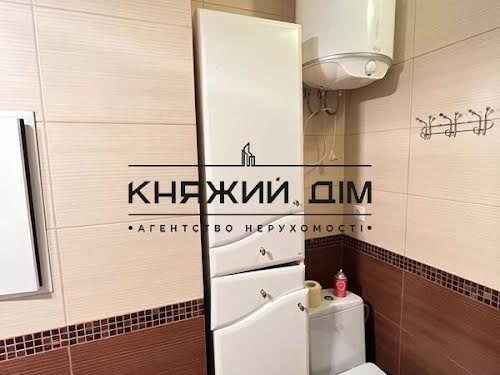 квартира за адресою Василя Симоненка вул., 5-А