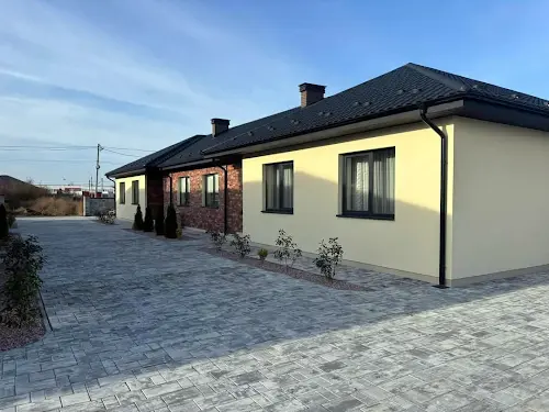 будинок за адресою с. Минай, Довженка, 12