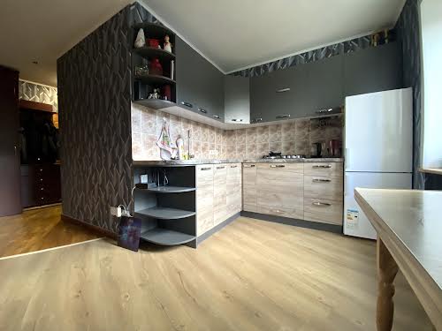 квартира за адресою Петропавлівська вул., 68