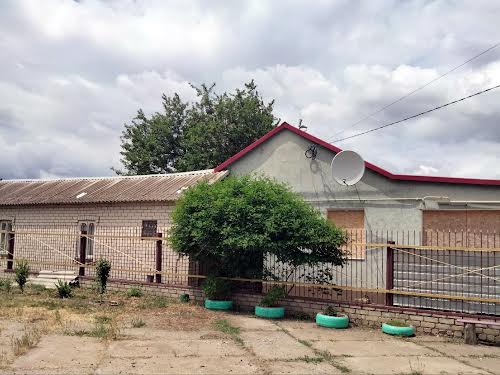 будинок за адресою Центральна, 64