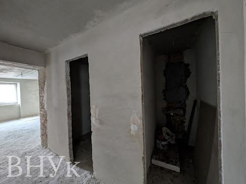 квартира за адресою Тролейбусна вул., 5б