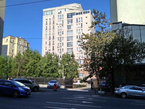 коммерческая по адресу Антоновича ул. (Горького), 33В