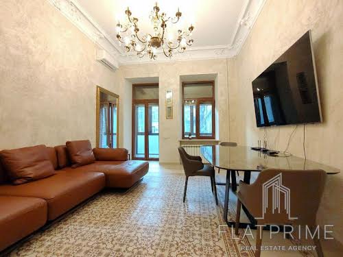квартира за адресою Михайлівська вул., 24В