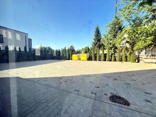 коммерческая по адресу Филиппа Орлика просп. (Ілліча), 18