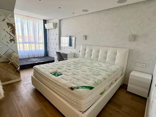 квартира за адресою Райдужна вул., 96
