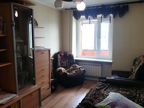 квартира за адресою Кирила Студинського вул., 6