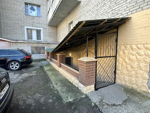 комерційна за адресою Відродження просп., 49а