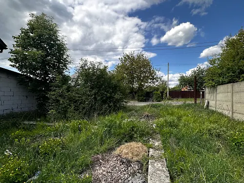 участок по адресу Миру, 1/4