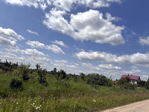 ділянка за адресою с. Ставчани, Бандери
