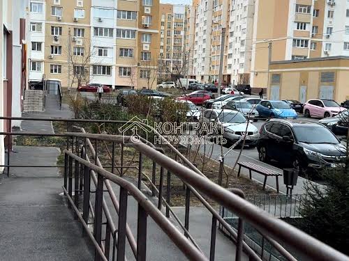квартира за адресою Драгоманова вул., 6