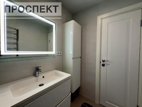 квартира за адресою Михайла Лушпи просп., 2/2